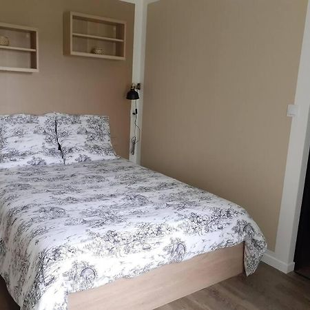 La Grelauderie 4 Apartment Сент Екстериор снимка